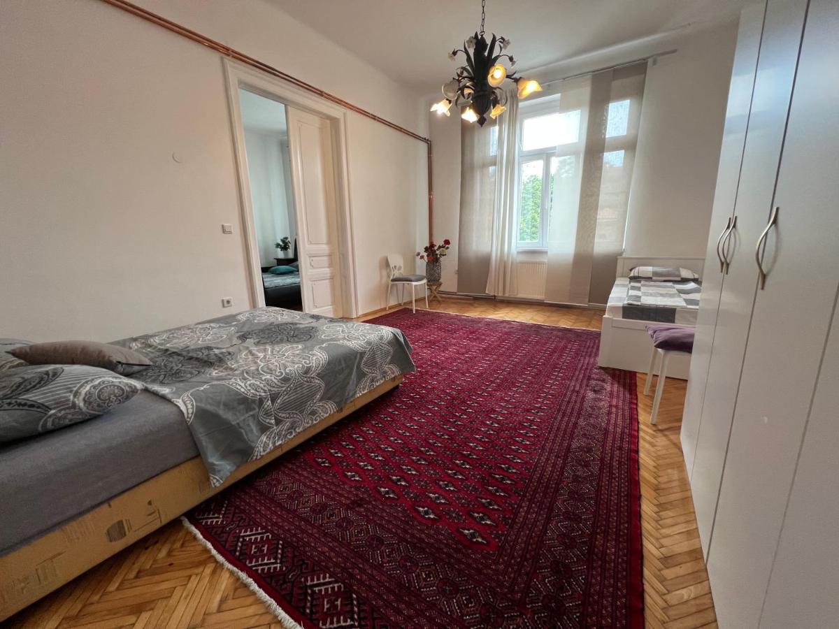 Апартаменты Apartman Happy Сараево Экстерьер фото