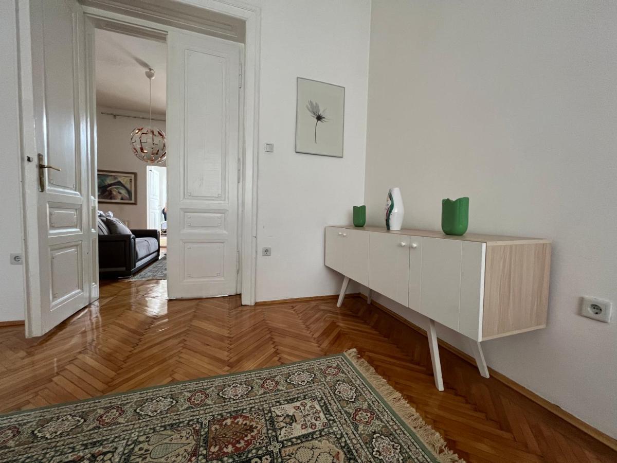 Апартаменты Apartman Happy Сараево Экстерьер фото